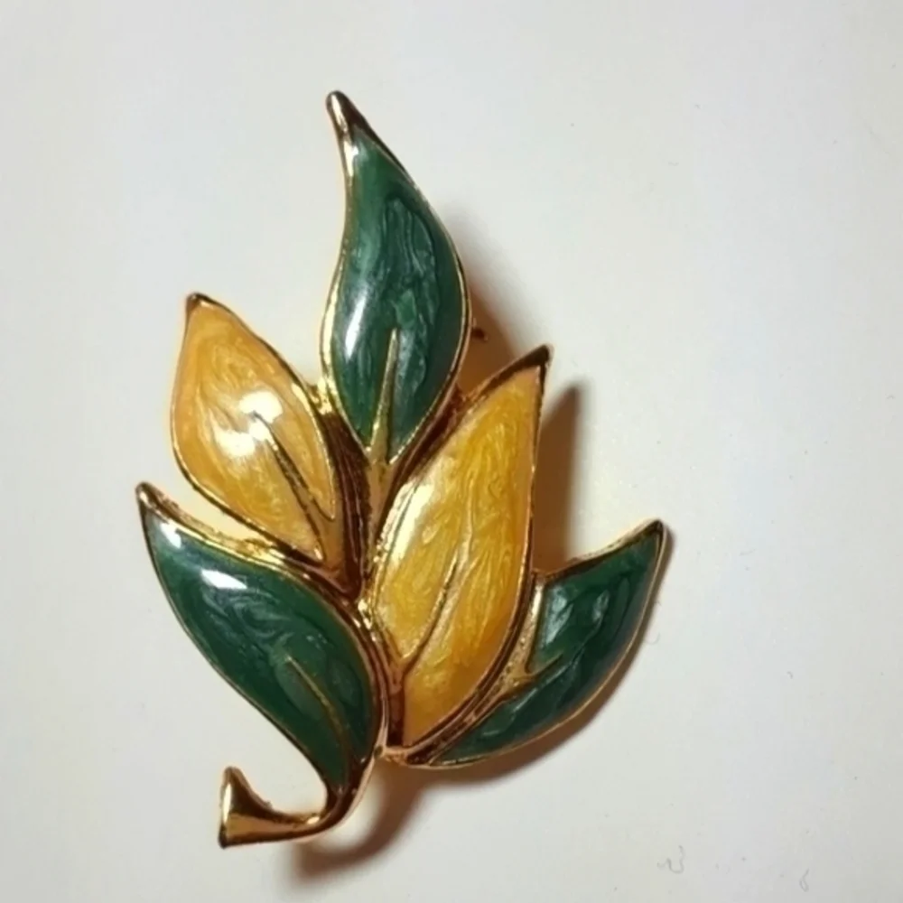 Vintage Enameled Stem Five Petal Brooch Pin